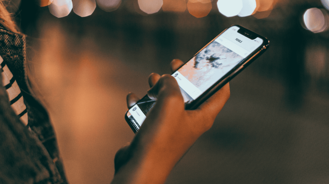 Bild eines Handys für den Instagram Beitrag